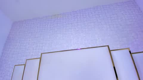 Paola  online show from 11, 1, 2026