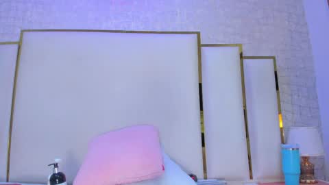 Paola  online show from 16, 4, 2026