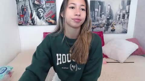 Paola online show from 14, 11, 2025