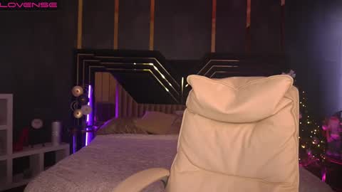 Lia online show from 6, 1, 2025