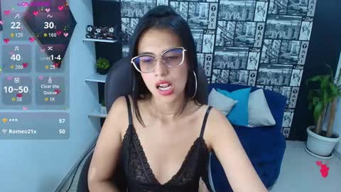 Snapshot of paolaturner chatting on 27, 9, 2025 Paola Turner online show from 27, 9, 2025