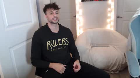 Snapshot of papijakey chatting on 10, 2, 2026 -- New Videos Down Below online show from 10, 2, 2026