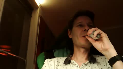 Snapshot of pappaskaeg chatting on 16, 12, 2025 pappaskaeg online show from 16, 12, 2025