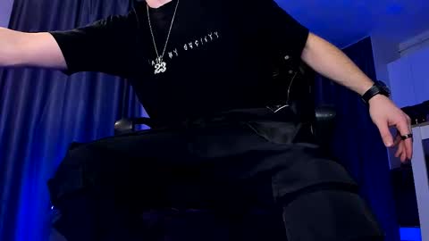 Snapshot of paris_lock chatting on 16, 1, 2026 Paris online show from 16, 1, 2026