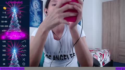 Snapshot of paris_of_angel chatting on 4, 12, 2024 Paris Of Angel online show from 4, 12, 2024