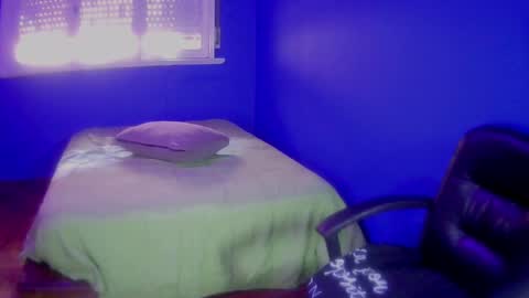Snapshot of paris_vixen13 chatting on 12, 3, 2025 paris_vixen13 online show from 12, 3, 2025