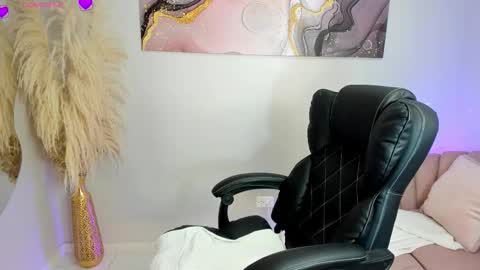 Paris  online show from 10, 1, 2026