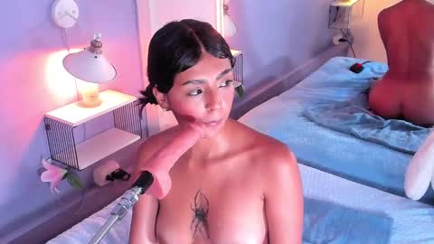 Snapshot of pariscotton chatting on 13, 12, 2024 Paris online show from 13, 12, 2024