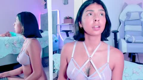 Snapshot of pariscotton chatting on 20, 12, 2024 Paris online show from 20, 12, 2024