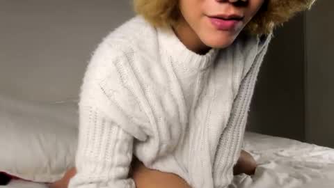 connie online show from 15, 12, 2024