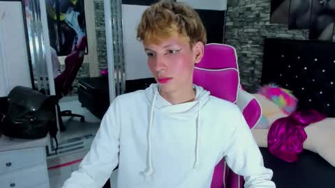 Snapshot of park_jimin1 chatting on 21, 9, 2025 park_jimin1 online show from 21, 9, 2025