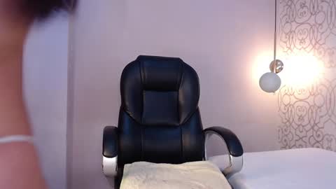   Parker   online show from 17, 12, 2024