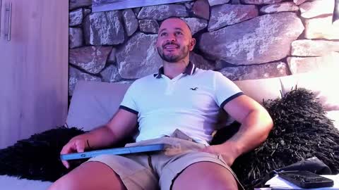 parker lavine online show from 13, 1, 2025