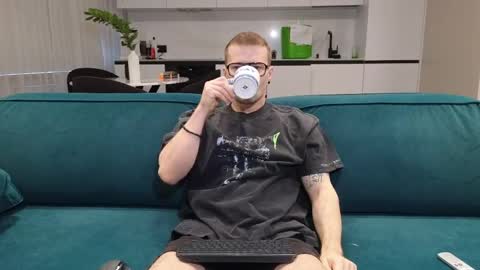 Pashka online show from 8, 4, 2026