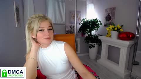 Snapshot of passionate_babe chatting on 11, 3, 2025 I have returned from vacation and I am glad to share my energy and emotions with you online show from 11, 3, 2025