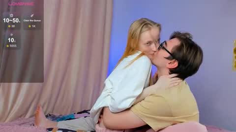 Snapshot of passionbond chatting on 10, 10, 2025 We Katrin and Moris online show from 10, 10, 2025