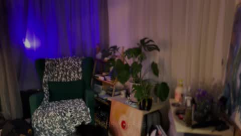 Call me Miss Alice Careful Passion Queen online show from 1, 11, 2025