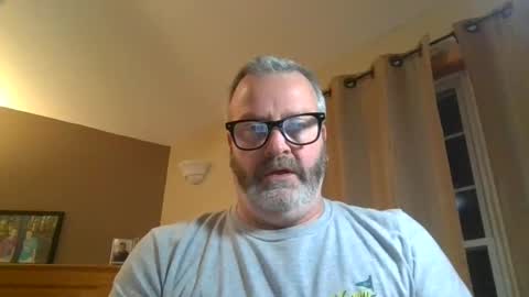 passporttraveler1 online show from 4, 12, 2024