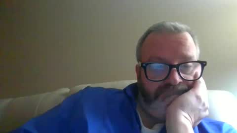 passporttraveler1 online show from 8, 1, 2025