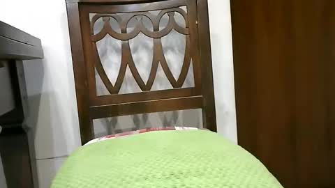 Snapshot of patatini784 chatting on 18, 11, 2025 patatini784 online show from 18, 11, 2025