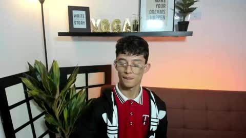 Snapshot of patrick_howland_ chatting on 8, 6, 2026 Patrick online show from 8, 6, 2026