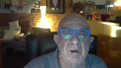 Snapshot of patvac chatting on 25, 4, 2026 patvac online show from 25, 4, 2026