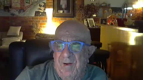 Snapshot of patvac chatting on 28, 4, 2026 patvac online show from 28, 4, 2026