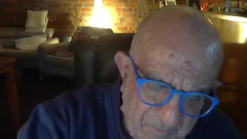 Snapshot of patvac chatting on 11, 5, 2026 patvac online show from 11, 5, 2026