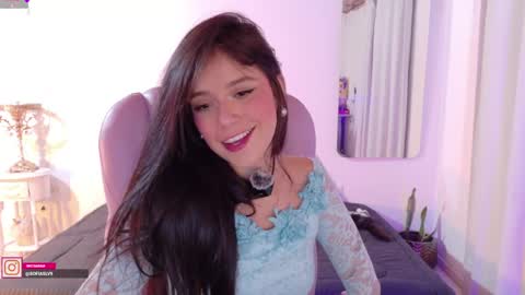 Sofa online show from 9, 4, 2026