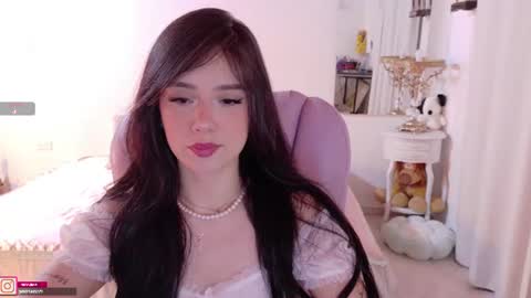 Snapshot of pau_cute chatting on 2, 7, 2026 Sofa online show from 2, 7, 2026