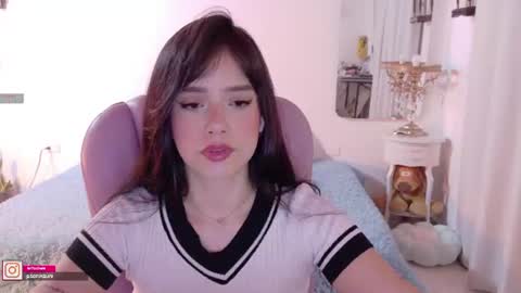 Snapshot of pau_cute chatting on 10, 7, 2026 Sofa online show from 10, 7, 2026