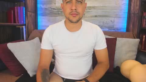 Paul Rivera online show from 8, 11, 2025