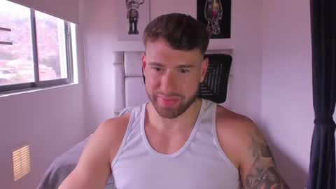 PAUL ROGER online show from 5, 3, 2025