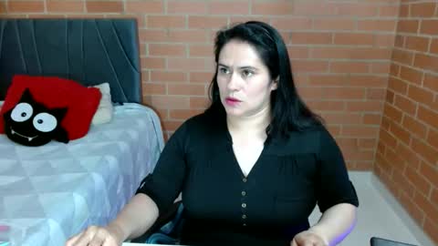 Snapshot of paula__117 chatting on 8, 6, 2026 paula__117 online show from 8, 6, 2026