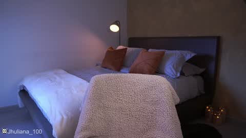 Paula online show from 8, 1, 2025