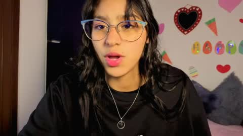 Snapshot of paulacutexs chatting on 16, 4, 2026 Paula online show from 16, 4, 2026