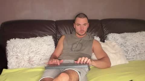 paulblack021 online show from 27, 10, 2025