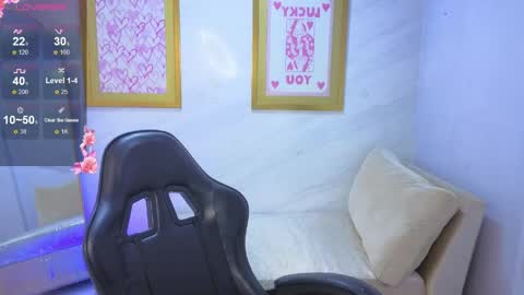 Live 800am 200pm COLOMBIAN HOUR online show from 16, 4, 2026