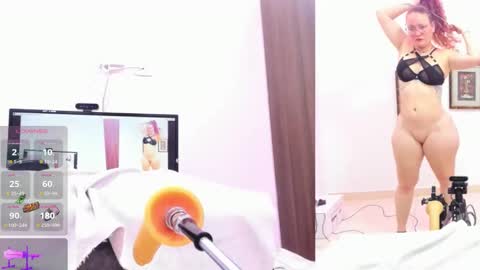 Paulina Davis  online show from 21, 1, 2025