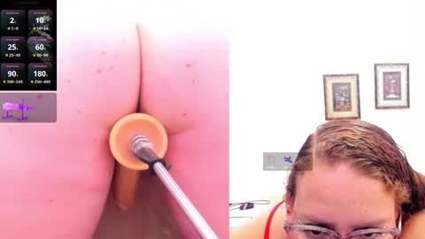 Paulina Davis  online show from 27, 2, 2025