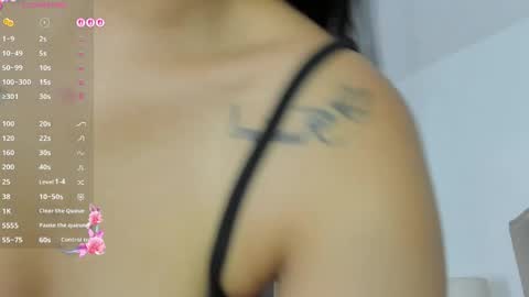 paulina lux online show from 11, 4, 2026