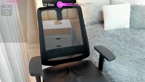 paylina monroy online show from 10, 3, 2025