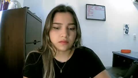 paulina_x_x online show from 11, 6, 2026
