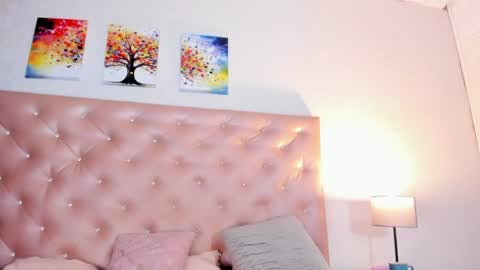 Snapshot of paulinasaeenz chatting on 19, 6, 2026 PaulinaSaennz online show from 19, 6, 2026
