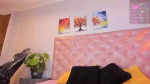 Snapshot of paulinasaeenz chatting on 23, 7, 2026 PaulinaSaennz online show from 23, 7, 2026