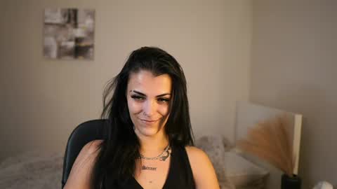 Snapshot of pauline_2005 chatting on 14, 6, 2026 Pauline online show from 14, 6, 2026