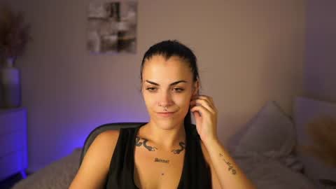 Snapshot of pauline_2005 chatting on 25, 7, 2026 Pauline online show from 25, 7, 2026