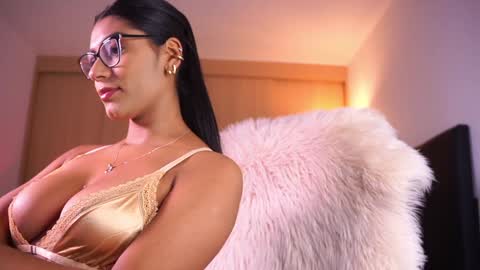 pauline_7 online show from 30, 12, 2024