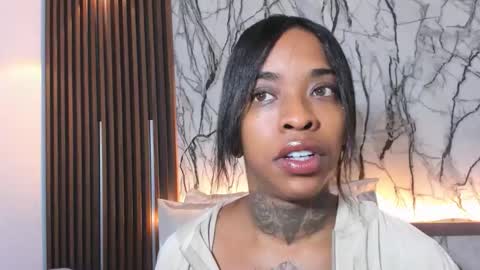 Pauline online show from 25, 2, 2026