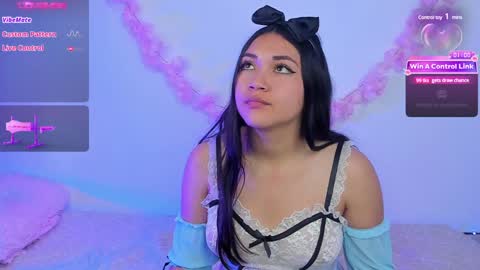 Pauline online show from 2, 2, 2025